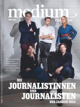 Die "Journalistinnen und Journalisten des Jahres 2024": Marcus Bensmann, Justus von Daniels, Anette Dowideit, Gabriela Keller und Jean Peters von Correctiv